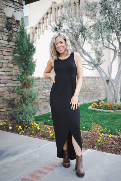 Lily Tulip Maxi Dress in Black